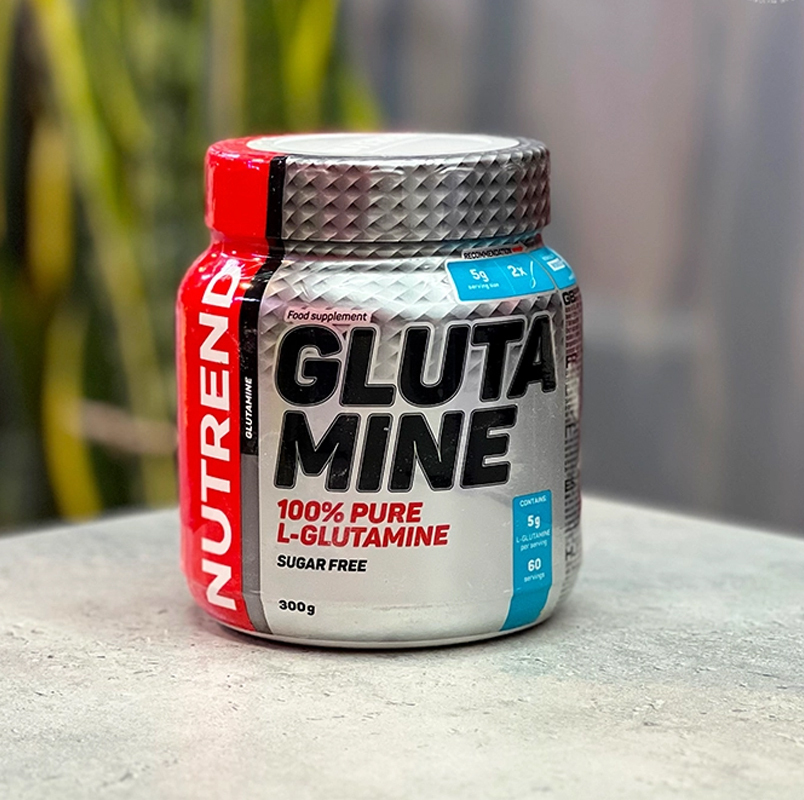 گلوتامین ناترند ۳۰۰ گرمی Nutrend Glutamine